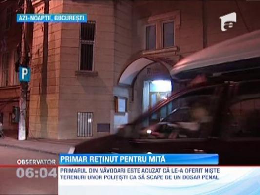 Primarul din Navodari a fost retinut pentru dare de mita