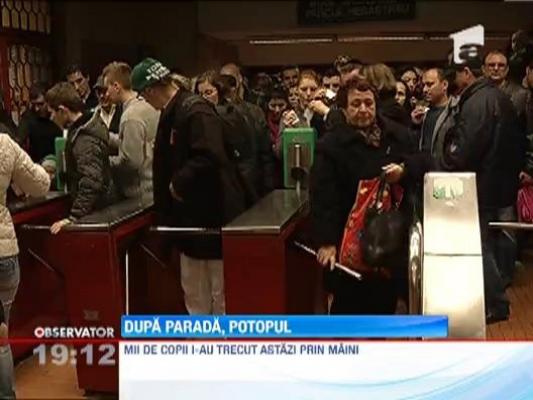 Aglomeratie la metrou, dupa parada de 1 Decembrie