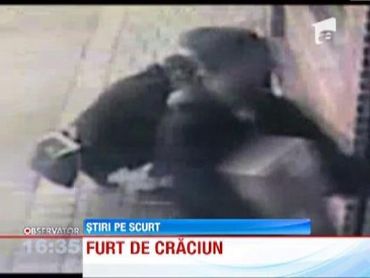 Gest inexplicabil! Un barbat a furat catelul unei fetite din fata unui magazin