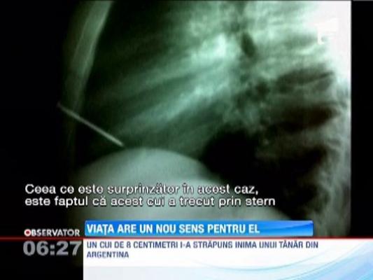 A supravietuit miraculos dupa ce un cui de 8 centimetri i-a strapuns inima