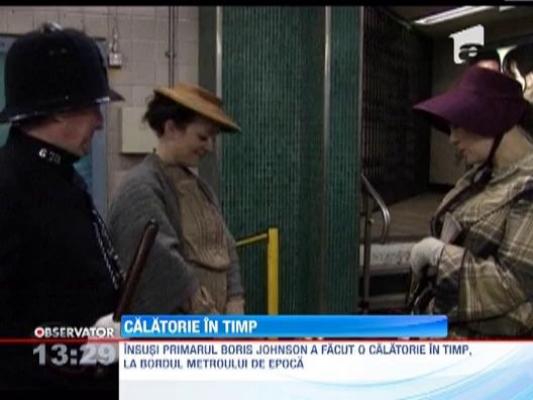 Metroul londonez a fost scena unei parade a modei retro