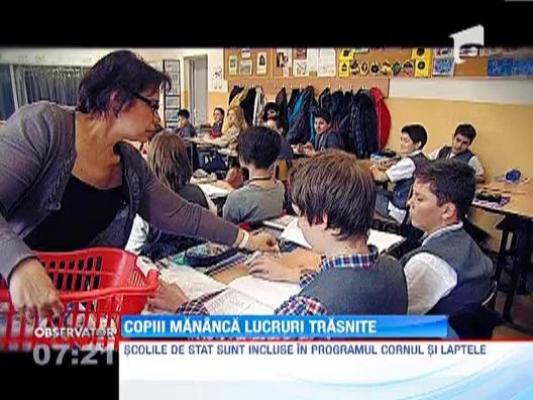 Copiii mananca lucruri trasnite