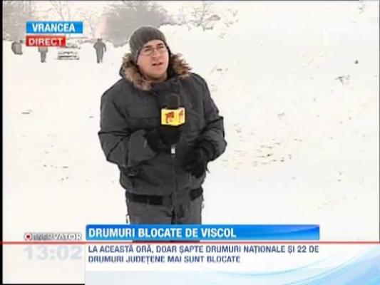 UPDATE/ Drumuri blocate de viscol