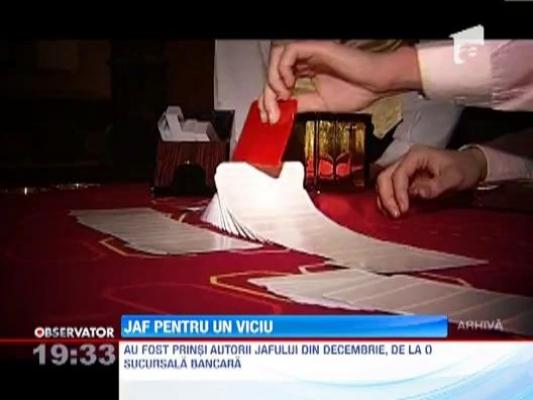 Doi tineri au spart o banca, pentru a-si achita datoriile la casino