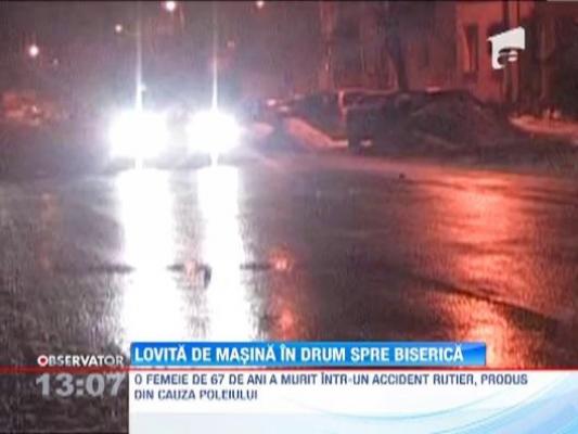 Lovita de masina in drum spre biserica