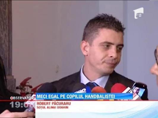 Alina Dobrin, handbalista acuzata de sotul ei de lesbianism, a pierdut custodia copilului