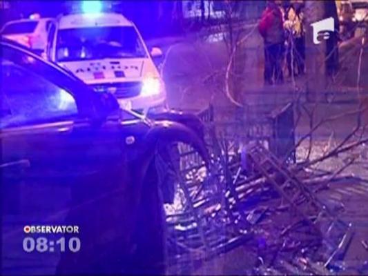 Cursa nebuna pe strazile din Capitala. Un tanar urmarit de politie a intrat intr-un copac