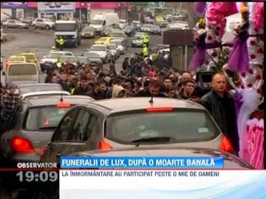 Funeralii de lux pentru femeia care a murit dupa o operatie estetica la sani