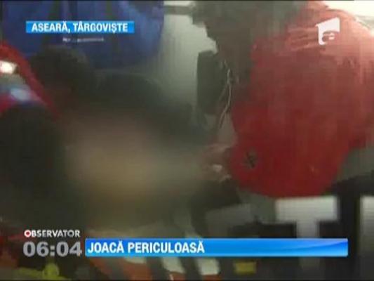 Un copil de 12 din Targoviste a cazut in gol de la etajul trei, dupa ce s-a asezat pe balustrada unei scari