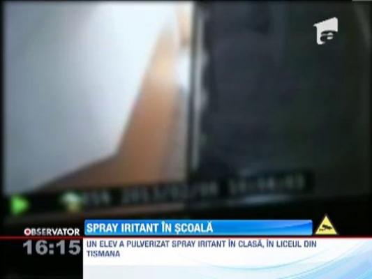 Panica intr-un liceu din Gorj! Intr-o sala de clasa a fost pulverizat spray iritant