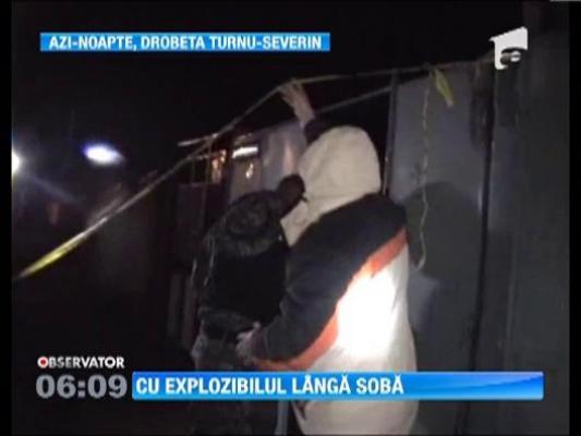 A vrut sa faca focul in soba cu un explozibil gasit in apropierea casei!