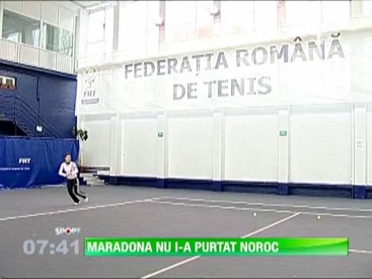 Diego Armando Maradona a facut pe arbitrul la meciul Soranei Carstea din Dubai