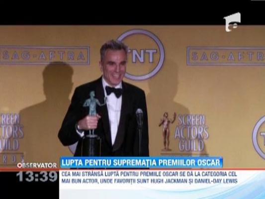 OSCAR 2013: Daniel-Day Lewis sau Hugh Jackman?