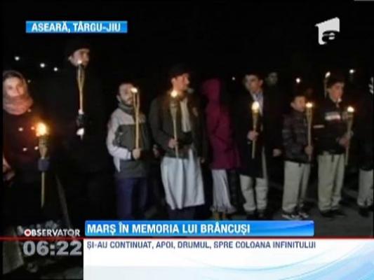 Constantin Brancusi, comemorat cu torte, fanfara si alai bisericesc la Targu Jiu