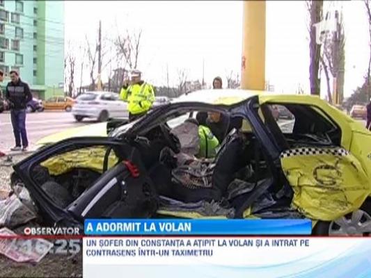 Un sofer din Constanta a adormit la volan si a intrat pe contrasens intr-un taxi