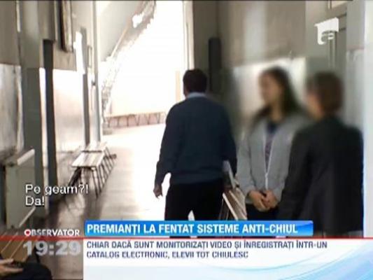 Elevii si profesorii, pontati la intrarea si iesirea din scoala