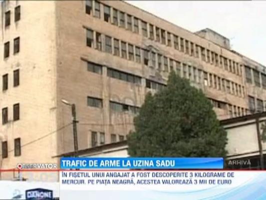 Directorul general al Uzinei de Armament din Sadu si alti sapte angajati, retinuti pentru trafic de munitie