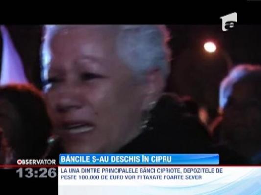 Bancile s-au redeschis in Cipru