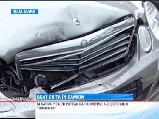 Un sofer de camion beat crita a lovit doua masini pe strazile din Baia Mare