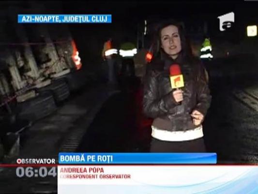 Pericol de explozie in Cluj! O cisterna incarcata cu azotat de amoniu s-a rasturat intr-un sant