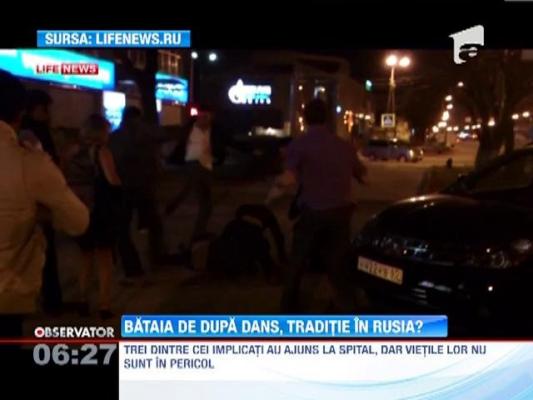 Mai multi tineri rusi au incheiat petrecerea de Paste cu o bataie in plina strada