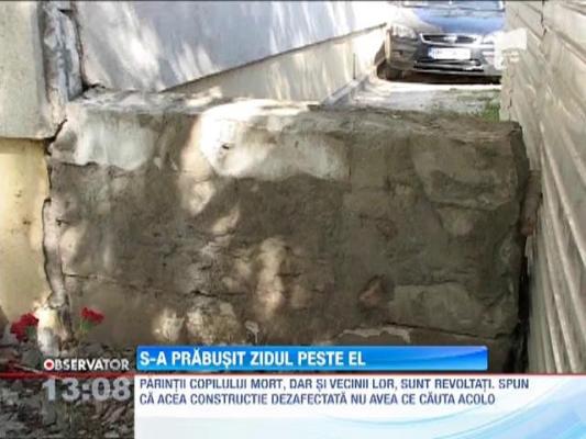 Braila: Un baiat de zece ani ani a murit dupa ce un zid s-a prabusit peste el