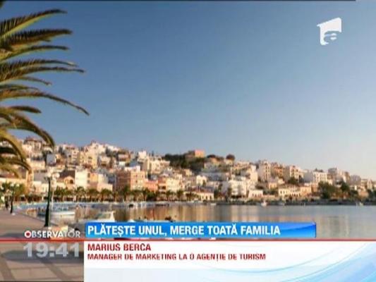 O noua oferta a agentiilor de turism: platesti pentru unul si merge toata familia