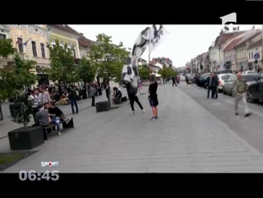 Bataie intre fanii rivalelor din Cluj inaintea derby-ului