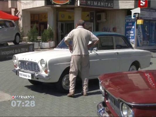 Expozitie de masini de epoca, la Ploiesti
