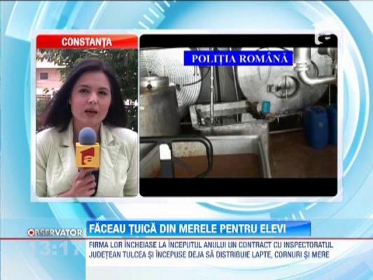 Patru barbati din Tulcea faceau tuica din merele pentru elevi