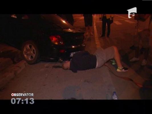 Targoviste: Un sofer baut a intrat cu masina intr-un bloc