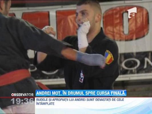 Colegii de la kempo ai tanarului mort in accidentul cu masina lui Ciprian Marica au tinut un moment de reculegere