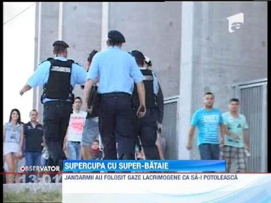 Suporterii Stelei s-au incaierat cu jandarmi