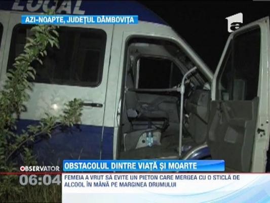 O soferita care a incercat sa evite o femeie beata a lovit in plin un microbuz