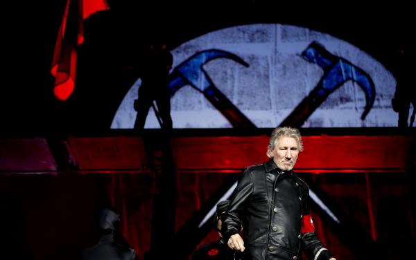 Vesti proaste: la concertul Roger Waters ar putea sa ploua