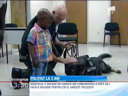 Un copil din Statele Unite a devenit politist la trei ani