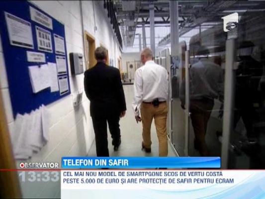 Noul telefon Vertu Constellation costa peste 5.000 de euro