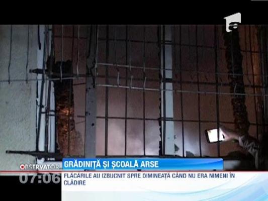 Doua unitati de invatamant si o brutarie, distruse de flacari, in Maramures