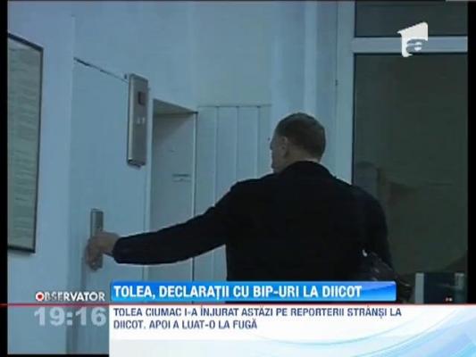 UPDATE! Tolea Ciumac i-a injurat pe reporterii stransi la DIICOT