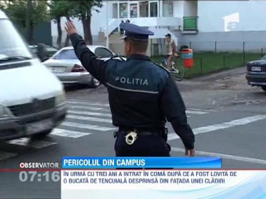 Fatada unui bloc de langa campusul studentesc din Galati s-a prabusit din senin