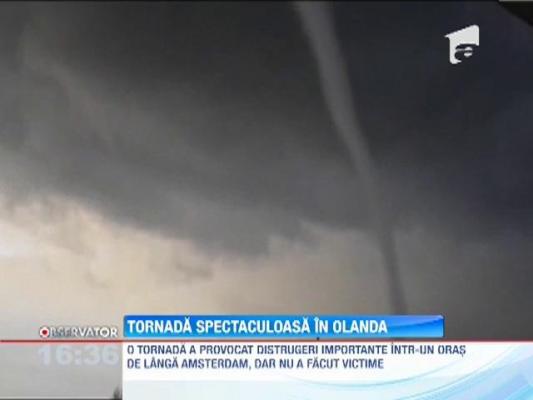 O tornada a facut ravagii intr-un oras din Olanda