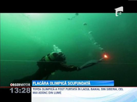 Flacăra olimpică, purtată în lacul Baikal din Siberia