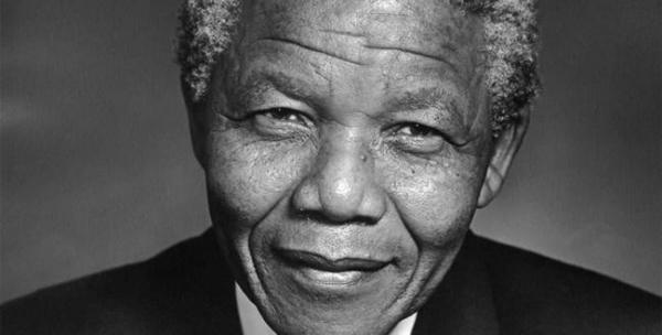 Nelson Mandela s-a stins din viaţă, la vârsta de 95 de ani