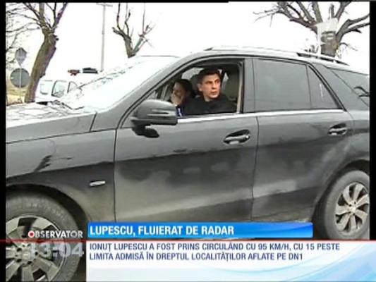 Ionuţ Lupescu, amendat de Poliţia Rutieră. Cu cât circula în localitate