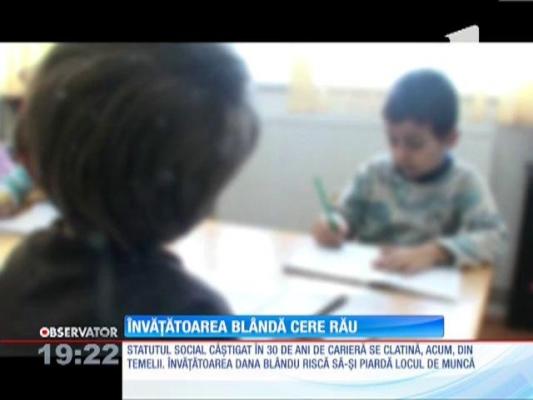 Învăţătoarea acuzată că cerea şpagă s-a întors la catedră!