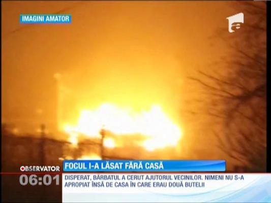 Incendiu de proporții în Dâmboviţa. Două butelii au fost la un pas să explodeze