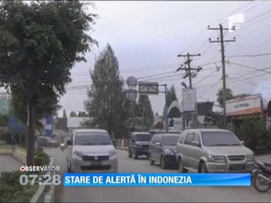 Stare de alertă în Indonezia! Un vulcan a erupt