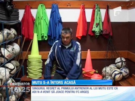 Mutu s-a întors acasă
