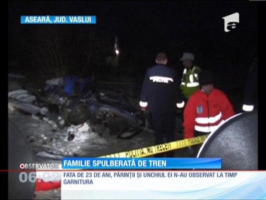 O fată de 24 de ani şi părinţii ei, omorâţi de tren