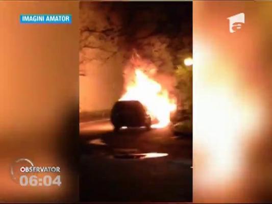 Maşina unui ofiţer de la DNA Suceava, incendiată în stil mafiot